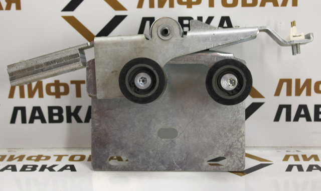 Замок двери шахты Prima левый ZAA23400K6 Otis