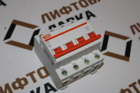 Автоматический выключатель ВА47-63 4Р 32А 4,5кА х-ка С TDM